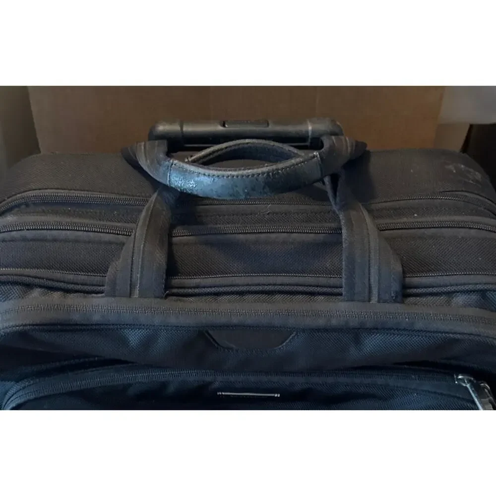 Briggs & Riley Telescope Handle Wheeled Expandable Brief Double Zipper Stackable